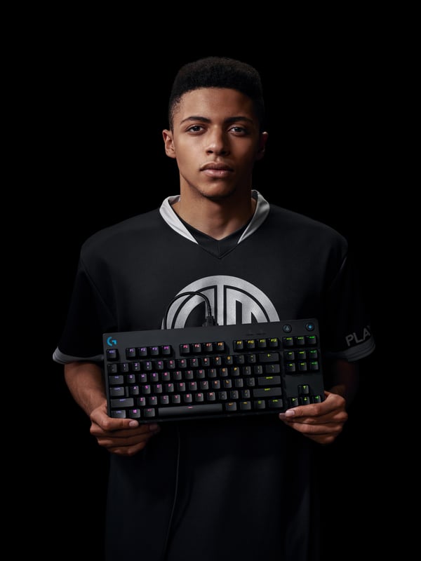 Miniatyrbild 4 av 4: Logitech G 920-010592 tangentbord Spela USB QWERTY Italiensk Svart