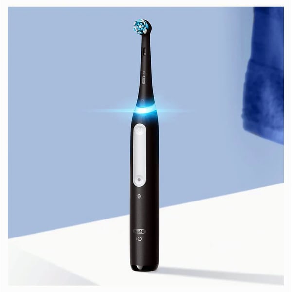 Pikkukuva 4 / 6: Oral-B iO Series 4 Duo Aikuinen Värisevä hammasharja Musta, Valkoinen