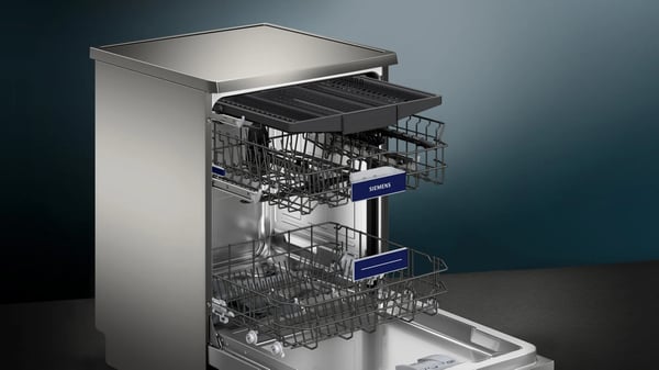 Siemens iQ300 SN23HI02ME opvaskemaskine Fritstående 14 kuverter