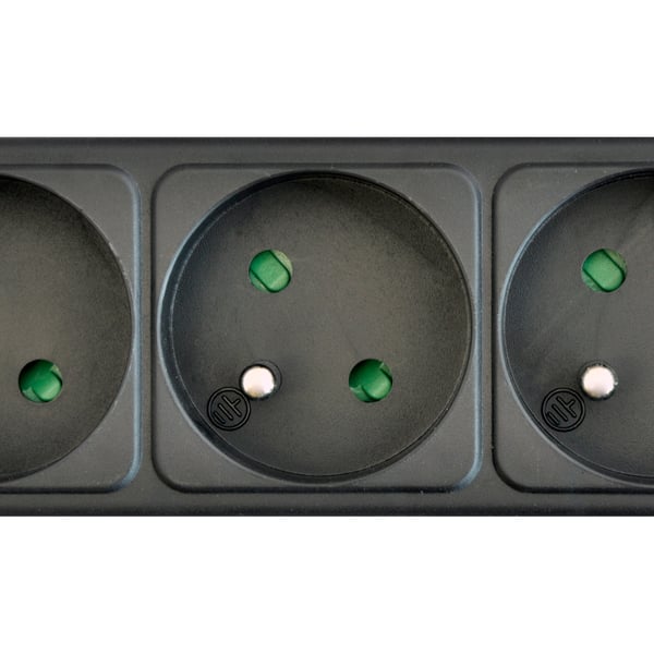 Miniatyrbillede 3 af 5: Akyga Surge protector AK-SP-05A 1,8m 5 outlets CEE7/5 +switch Sort