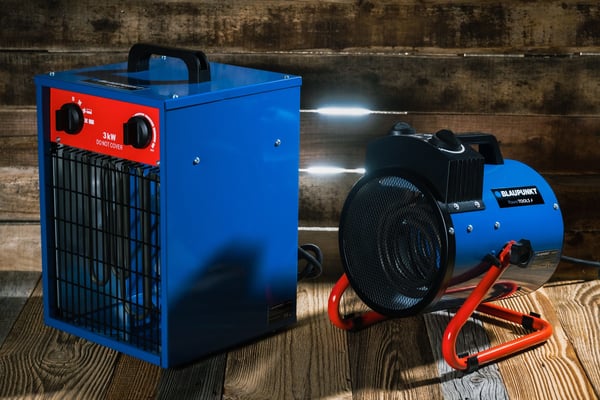 Blaupunkt EH9010 inomhus Svart, Blå, Röd 3000 W Elektrisk värmefläkt