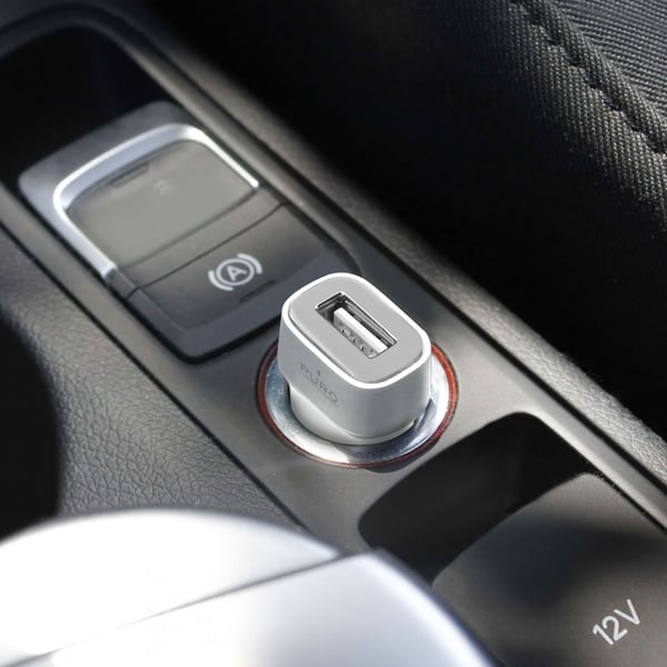 PURO FCMCHUSBAPLT24CWHI mobiililaitteen laturi MP3, MP4, Älypuhelin, Tabletti Valkoinen Tupakansytytin Pikalataus Auto