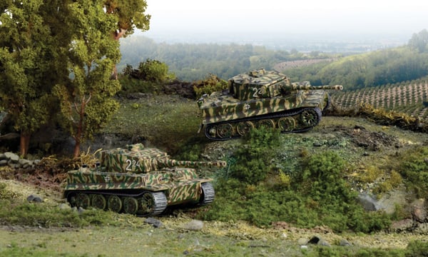 Pikkukuva 4 / 7: Italeri Pz. Kpfw. VI TIGER I Ausf. E Tank model Kokoamispakkaus 1:72
