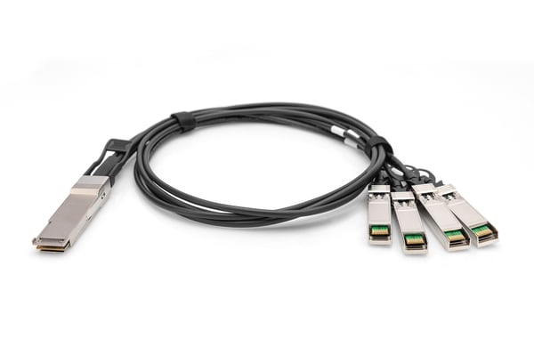 Digitus DN-81323 InfiniBand og fiberoptisk kabel 3 m SFP+ 4x QSFP+ Sort
