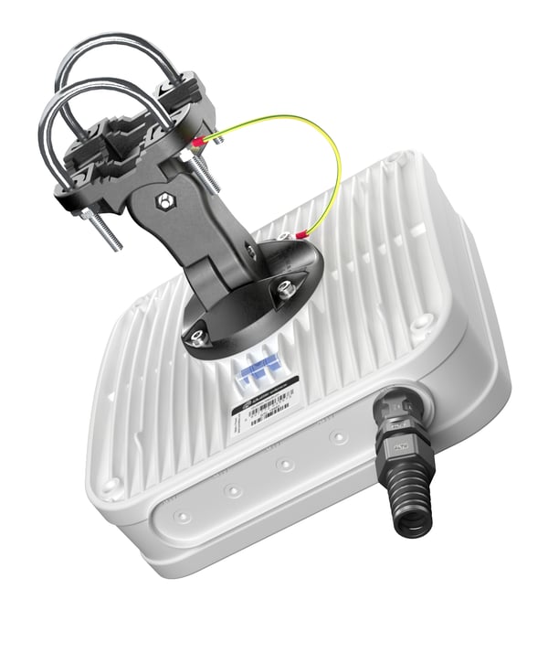 Pikkukuva 2 / 6: QuWireless AXRL verkkoantenni Suunta-antenni PoE/LAN 7 dBi
