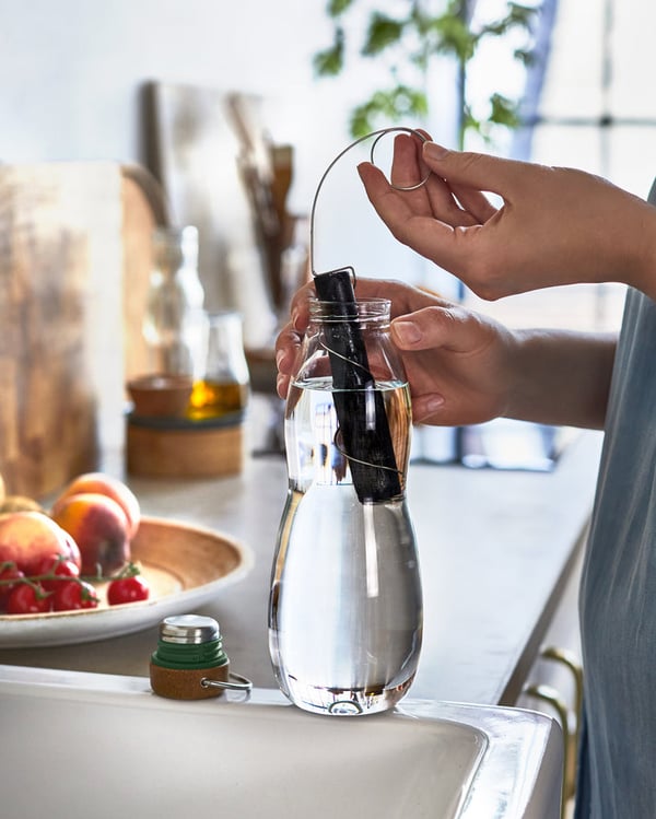 black+blum EGO-EGG005 Päivittäinen käyttö 650 ml Lasi, Polypropeeni (PP), Silikoni, Ruostumaton teräs Sininen, Läpinäkyvä