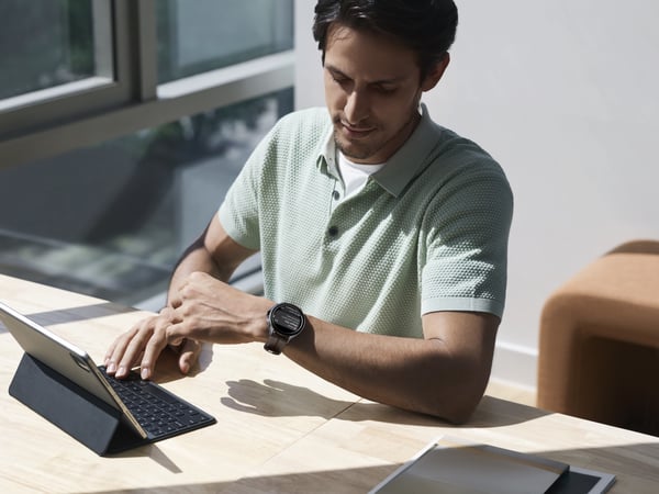 Xiaomi Watch 2 Pro (4G LTE) svart/fluorkarbon