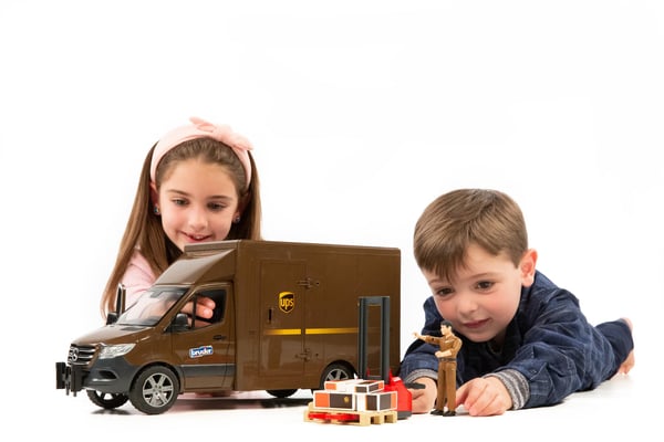 Miniatyrbillede 7 af 7: BRUDER MB Sprinter UPS