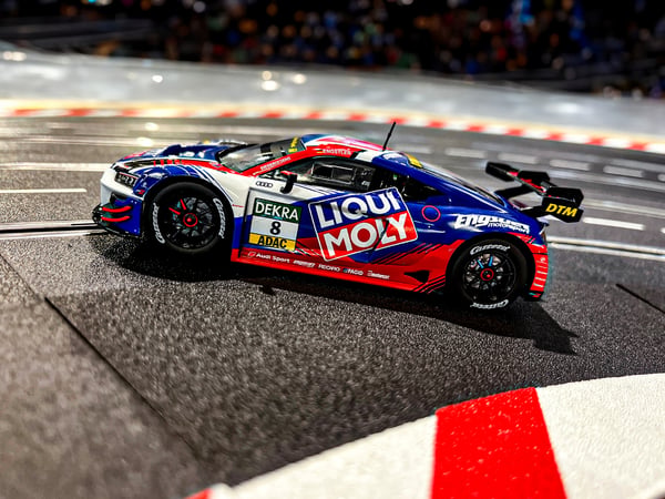 Miniatyrbillede 2 af 2: Carrera 20023966 legetøjsbil
