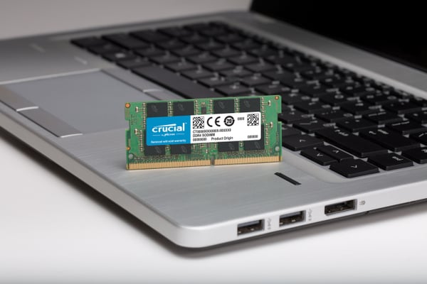 Pikkukuva 3 / 3: Crucial CT16G4SFD832A muistimoduuli 16 GB 1 x 16 GB DDR4 SO-DIMM