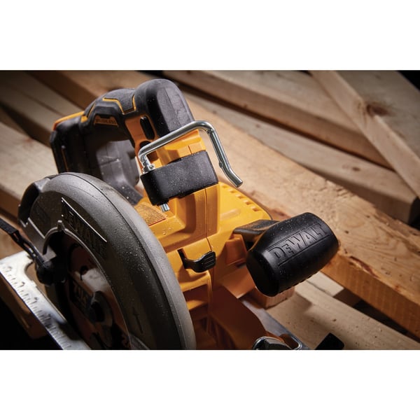 Miniatyrbild 4 av 17: DeWALT DCS573NT-XJ bärbar cirkelsåg