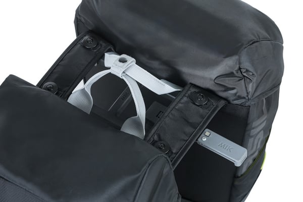 Basil Miles MIK Bak Cykelväska 34 l Polyester Svart