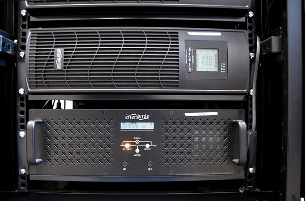 Miniatyrbillede 2 af 5: Gembird - Ups rack 19'' 3.4u 1500va, 4xiec 230v out, iec14 in,rj11, usb, lcd UPS-enhed Interaktivt indgangsstik 1,5 kVA 900 W 4 AC stikkontakt(er)