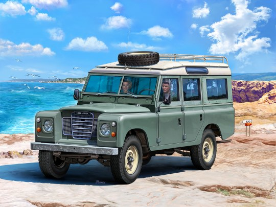 Revell Land Rover III Modellterrängfordon Monteringssats 1:24