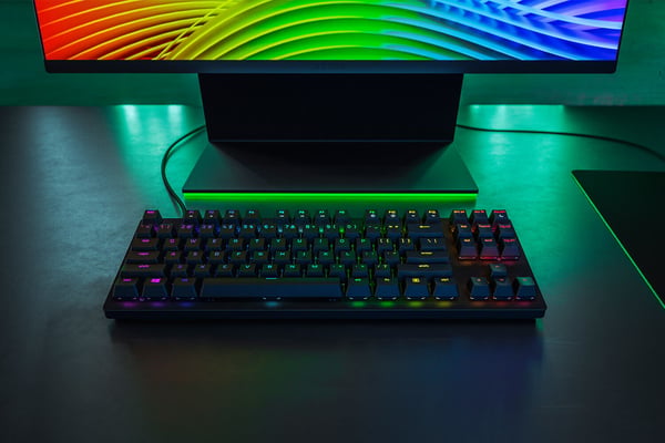 Pikkukuva 4 / 6: Razer HUNTSMAN Tournament Edition näppäimistö Pelaaminen USB Musta
