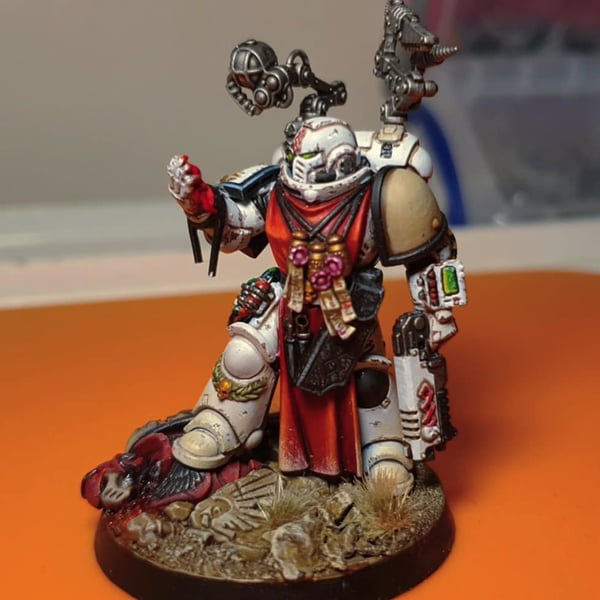 Miniatyrbild 8 av 19: Games Workshop Primaris Apothecary