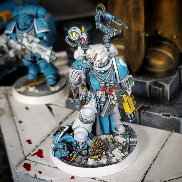 Miniatyrbild 16 av 19: Games Workshop Primaris Apothecary