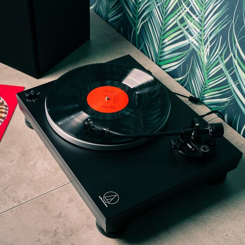 Pikkukuva 4 / 6: Audio-Technica AT-LP5X levysoitin Suoravetolevysoitin Musta Ohje