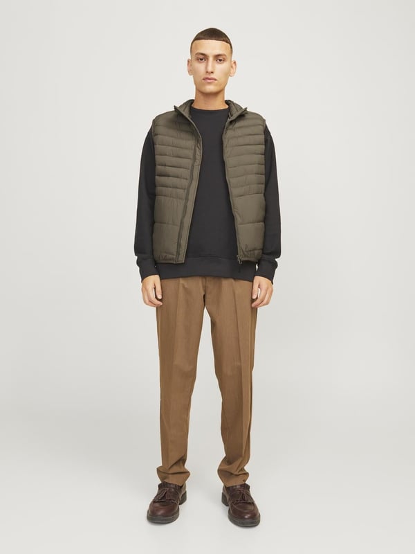 Pikkukuva 7 / 7: Jack & Jones 12256987_188.60 takki ja pusakka