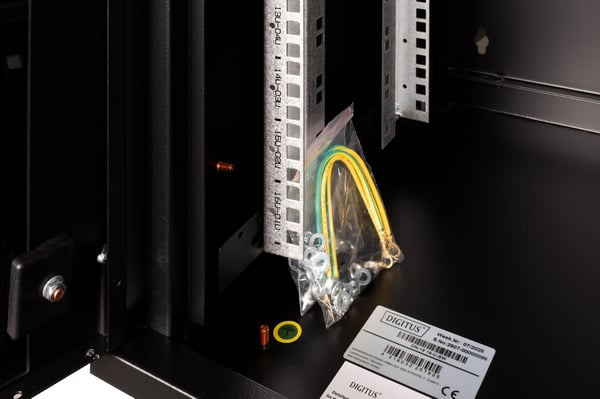 Digitus DN-19 16-U-SW rack 16U Väggmonterad rack Svart