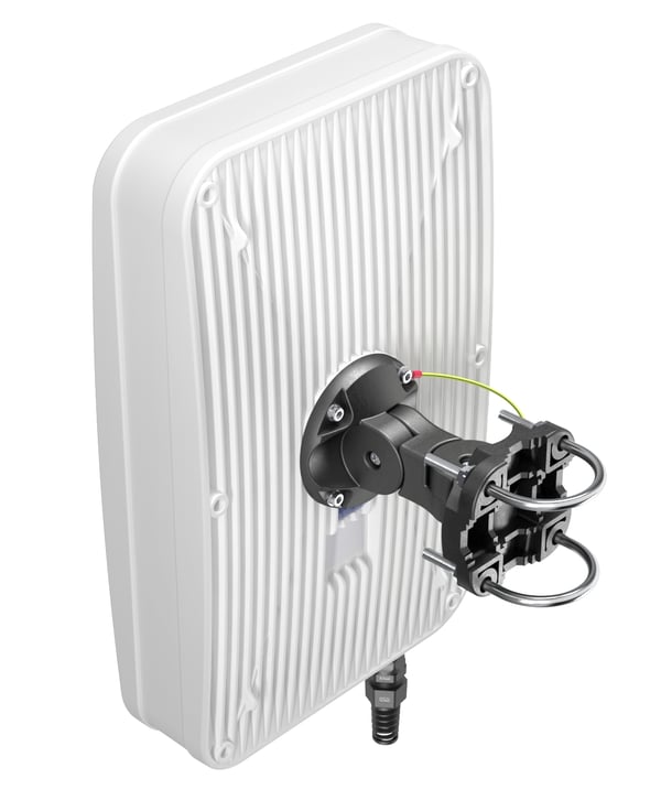 QuWireless QuMax Omni for TRB500 nätverksantenner Rundstrålande antenn PoE/LAN 4 dBi