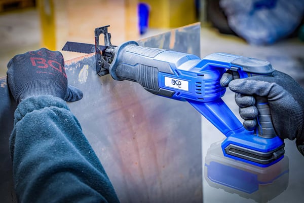 BGS technic Cordless Reciprocating Saw Set