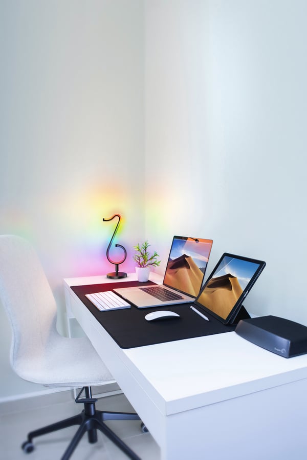 Activejet AJE-MELODY RGB pöytävalaisin Ei vaihdettavissa oleva hehkulamppu 7 W LED G Musta