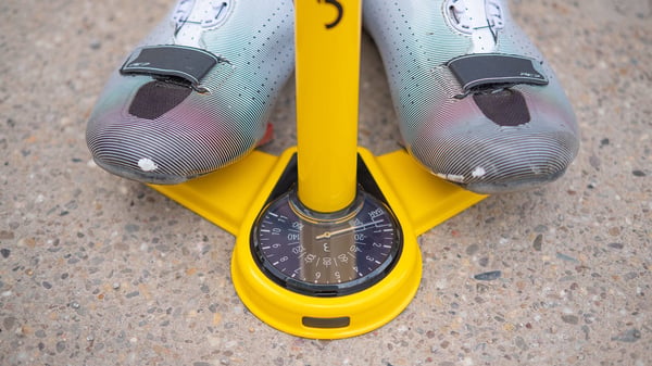 BBB Cycling AirSteel Sort Gulv luftpumpe