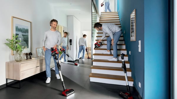 Miniatyrbillede 16 af 26: Bosch BCS711PET stav støvsuger & elektrisk kost Stick vakuum Batteri Dry Poseløs 0,3 L Sort, Rød 3 At