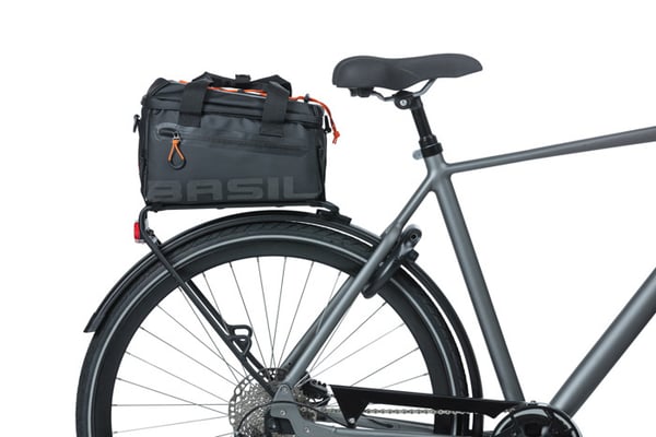 Basil Miles Tarpaulin Bagside Cykeltaske 7 L Presenning Orange, Sort