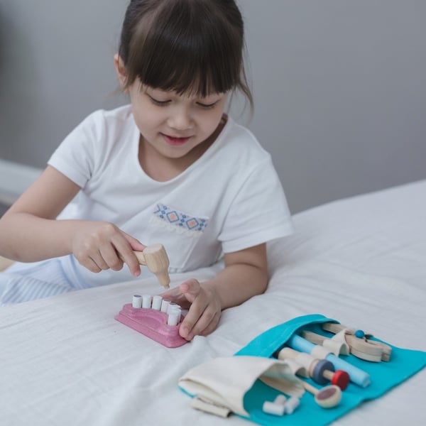 Miniatyrbild 2 av 2: PlanToys Dentist Set