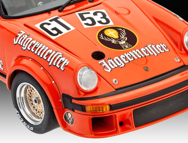 Miniatyrbillede 7 af 8: Revell Porsche 934 RSR Jagermeister Sportsbil model Monteringssæt 1:24
