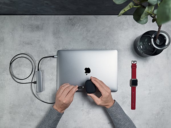 Epico 9915111900012 kannettavien tietokoneiden telakka ja porttitoistin USB 3.2 Gen 1 (3.1 Gen 1) Type-C Musta, Harmaa