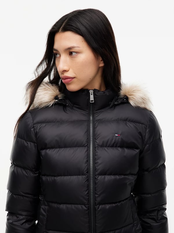 Miniatyrbillede 6 af 7: Tommy Hilfiger Faux Fur Hood Slim Down Jacket