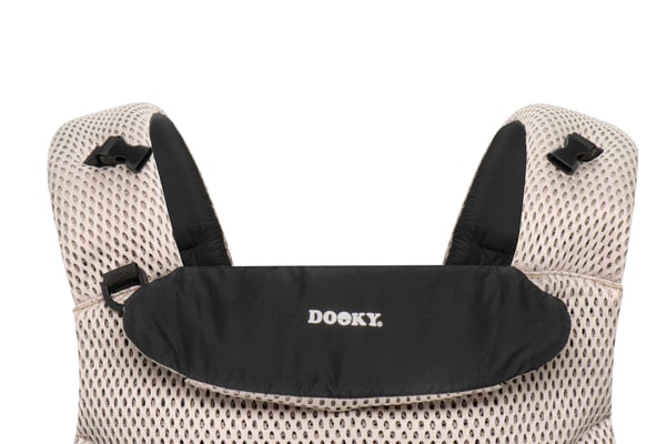 Pikkukuva 13 / 24: Dooky Urban Comfort Vauvan pehmeä kantoreppu Kangas Beige