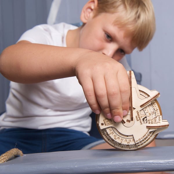 Pikkukuva 5 / 5: UGears STEM LAB CURVIMETER 3D-palapeli 109 kpl