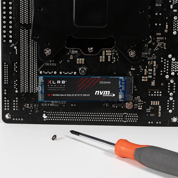 PNY XLR8 CS3040 2 TB M.2 PCI Express 4.0 NVMe 3D NAND