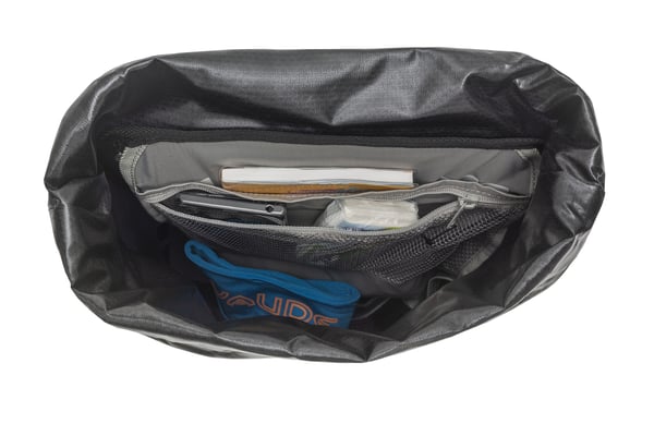 VAUDE Aqua Front Light Bak Cykelväska 22 l Polyamid Svart