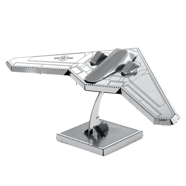 Metal Earth RQ-170 Sentinel Model af fly Monteringssæt