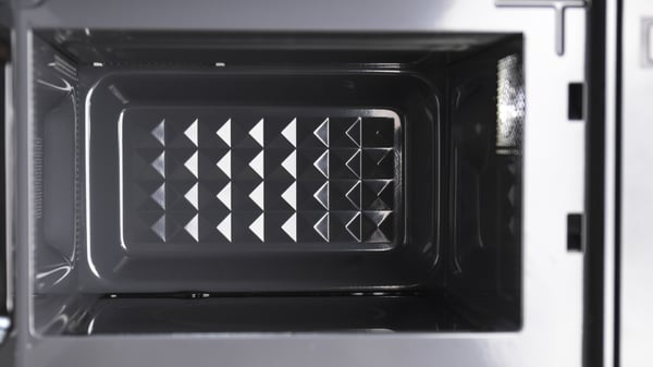 Cecotec GrandHeat 2000 Flatbed Hvid Solo mikroovn Bordplade 20 L 700 W
