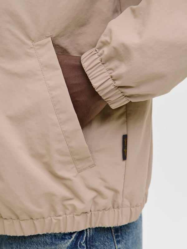 Pikkukuva 4 / 8: Jack & Jones 12289181_132_M takki ja pusakka