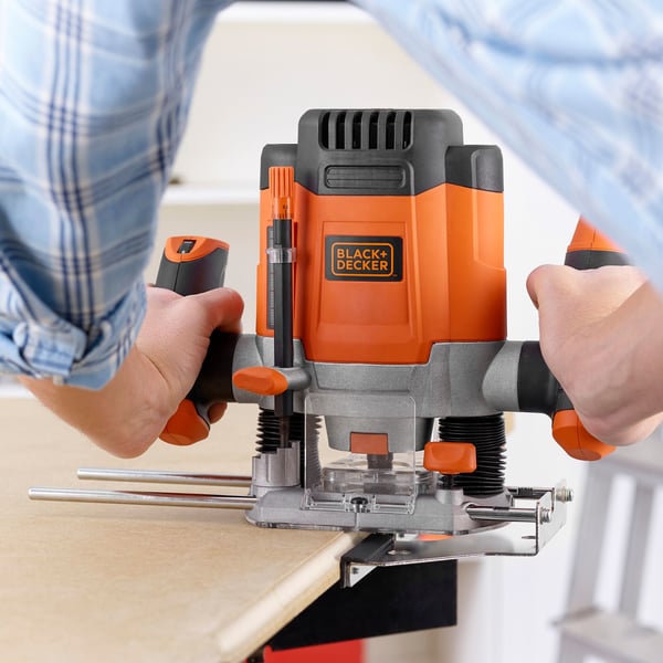 Miniatyrbild 4 av 7: Black & Decker KW1200EKA-QS fräs och kantfräs Svart, Grå, Orange
