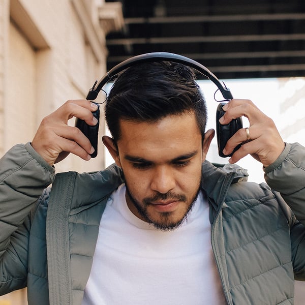 JLab Studio Pro Wireless Hörlurar Trådlös Huvudband Musik Bluetooth Svart