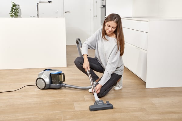 Black & Decker BXVML700E støvsuger 2 L Beholder vakuum Dry 700 W Poseløs