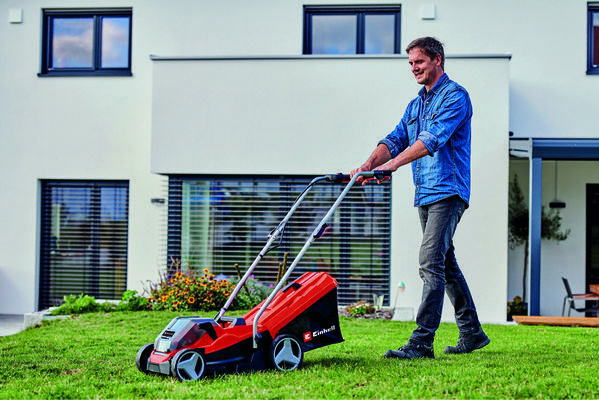 Einhell GE-CM 36/33 Li (2x2,5Ah) Manuel plæneklipper Batteri Sort, Rød
