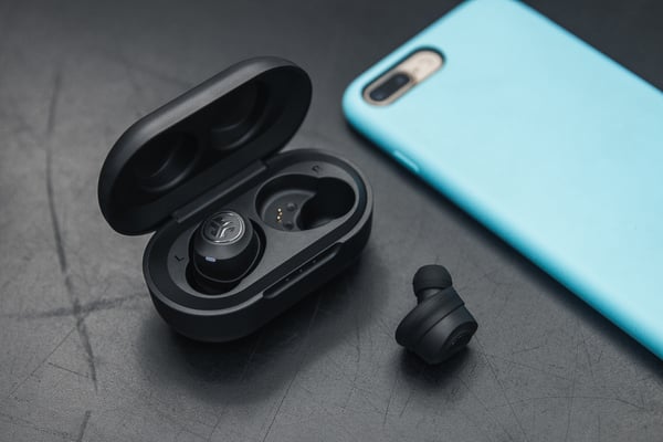JLab JBuds Air True -kuulokkeet, langattomat, korvan sisään, USB Type-A, Bluetooth, musta (IEUEBJBUDSAIRRBLK82)