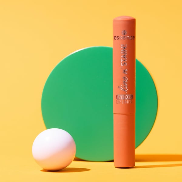 Essence line n' STAIN! TATTOO LIP LINER 2,5 g 02 Must Have Brown
