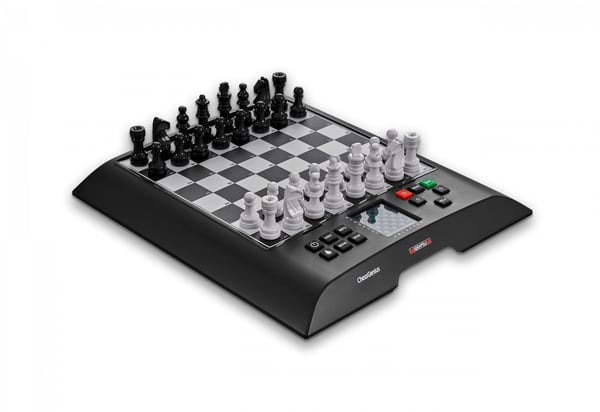 Millennium ChessGenius Skaksæt International