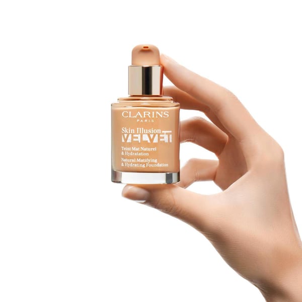 Miniatyrbild 5 av 5: Clarins Skin Illusion Velvet 30 ml Flaska Vätska 105N