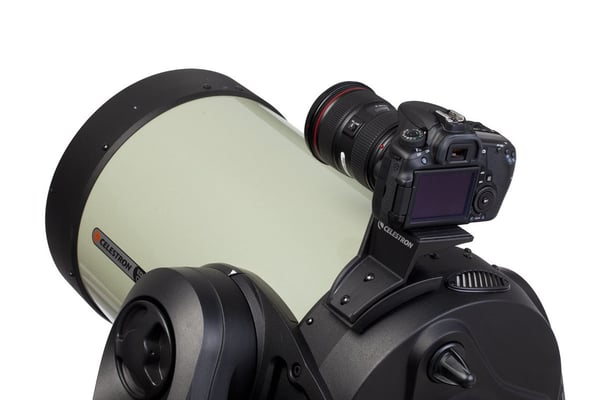 Miniatyrbild 2 av 2: Celestron Universal Piggyback Mount Kamerafäste för teleskop